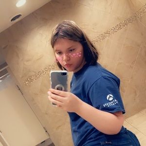 Meet your Posher, Emily